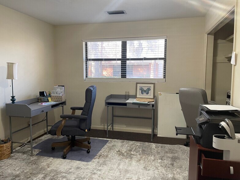 More Photos Of 3720 NW 43rd St, Gainesville Loft Creative Space For Lease