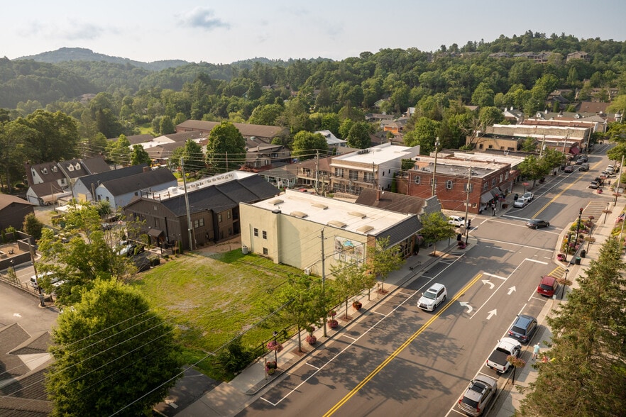 More Photos Of TBD Main St, Blowing Rock Land For Sale