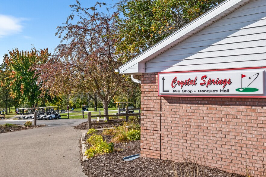More Photos Of N8055 French Rd, Seymour Township Freestanding For Sale