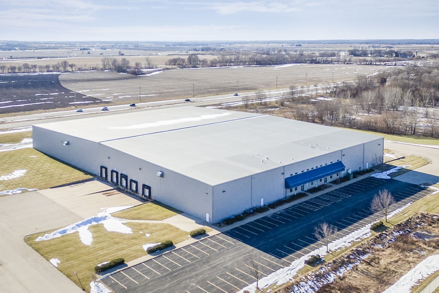 More Photos Of 1805 Industrial Ct, Belvidere Warehouse For Lease
