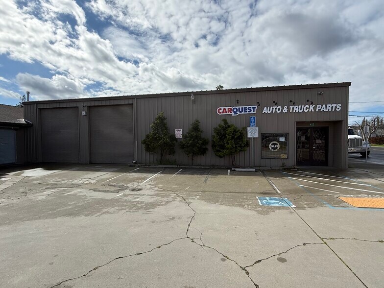 More Photos Of 412 S Yosemite Ave, Oakdale Auto Repair For Sale