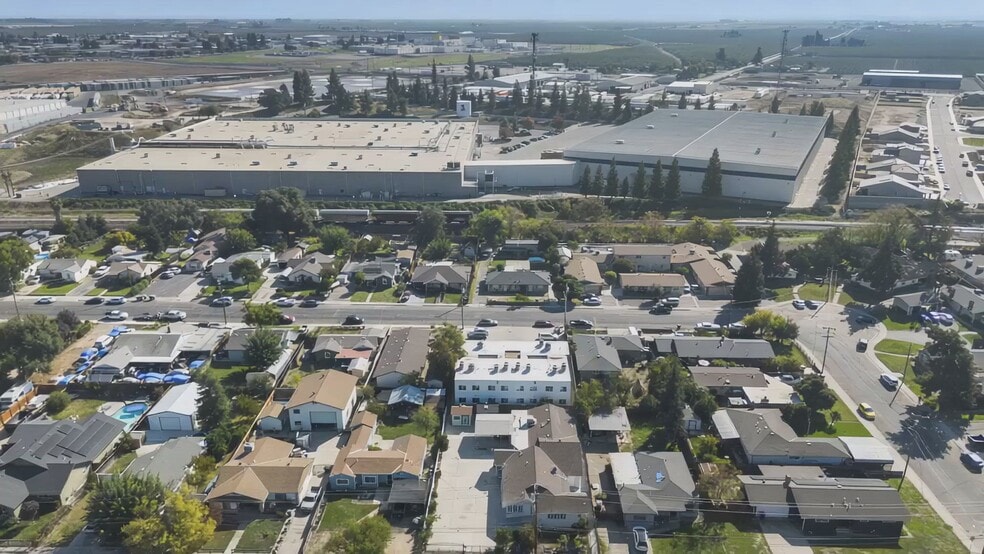 Primary Photo Of 431 W J St, Oakdale Assisted Living For Sale