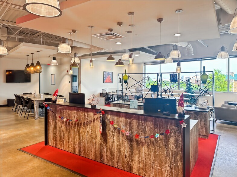 More Photos Of 9840-9860 Von Allmen Ct, Louisville Coworking Space