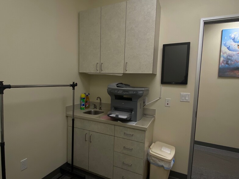 More Photos Of 200 Jose Figueres Ave, San Jose Medical For Sale