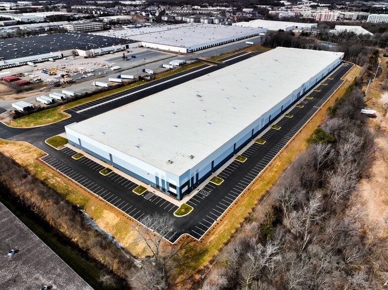 More Photos Of 1850 Continental Blvd, Charlotte Warehouse For Lease