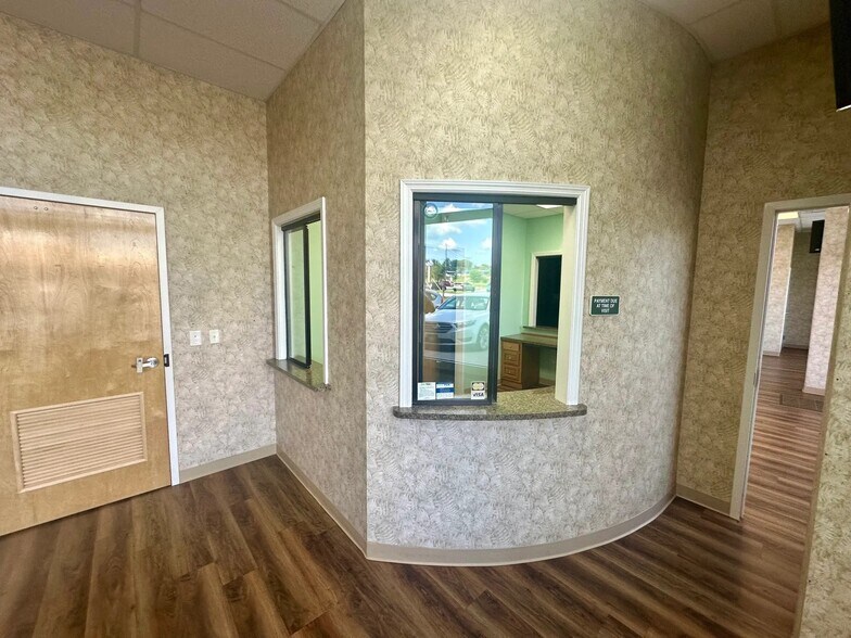 More Photos Of 1405 S Sizer Ave, Jefferson City Unknown For Lease