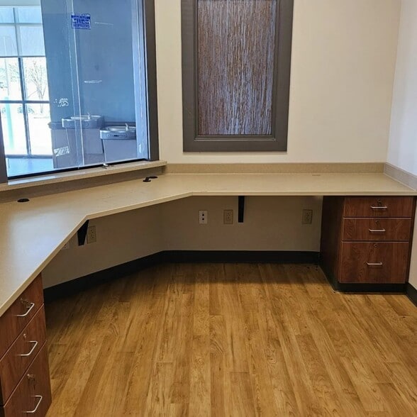 More Photos Of 6004 Boll Weevil Cir, Enterprise Medical For Lease