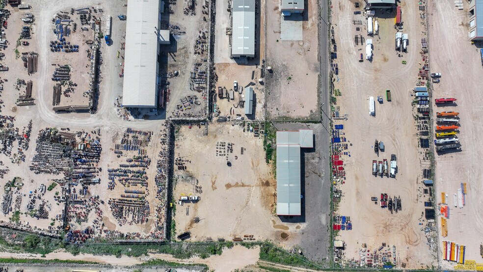 More Photos Of 12718 TX-191, Midland Warehouse For Lease
