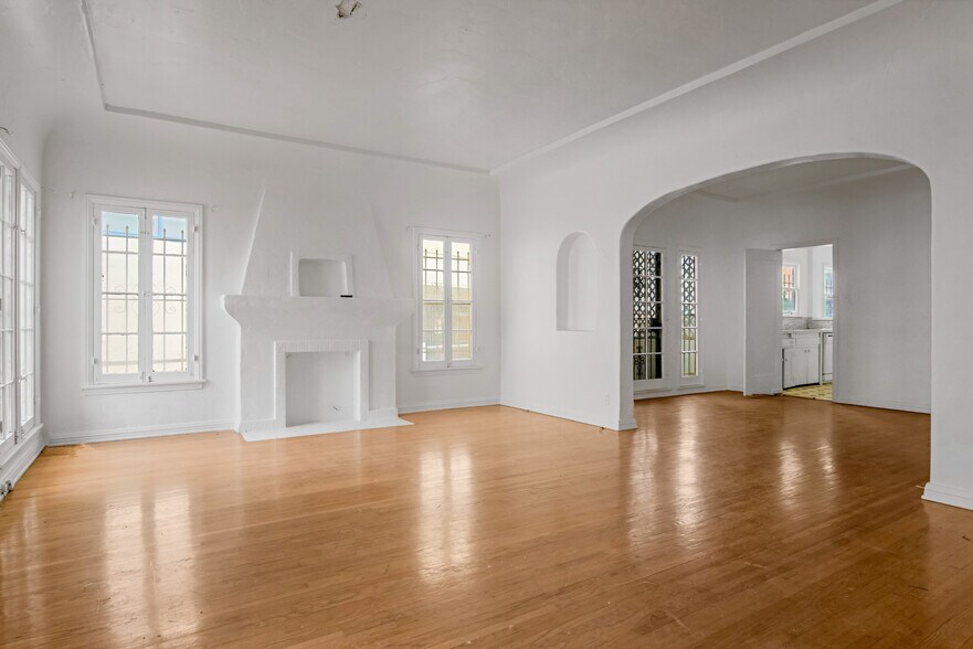 More Photos Of 712 S Stanley Ave, Los Angeles Apartments For Sale