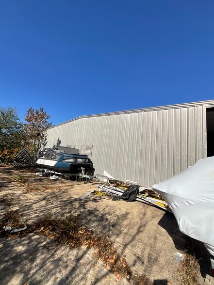 More Photos Of 3201 Texas Ave, La Marque Warehouse For Sale