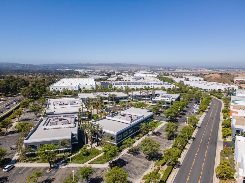 More Photos Of 25391 Commercentre Dr, Lake Forest Coworking Space