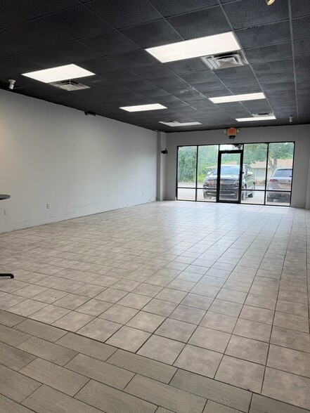 More Photos Of 1501-1535 Fortune Retail Ct, Kissimmee Storefront Retail Office For Lease