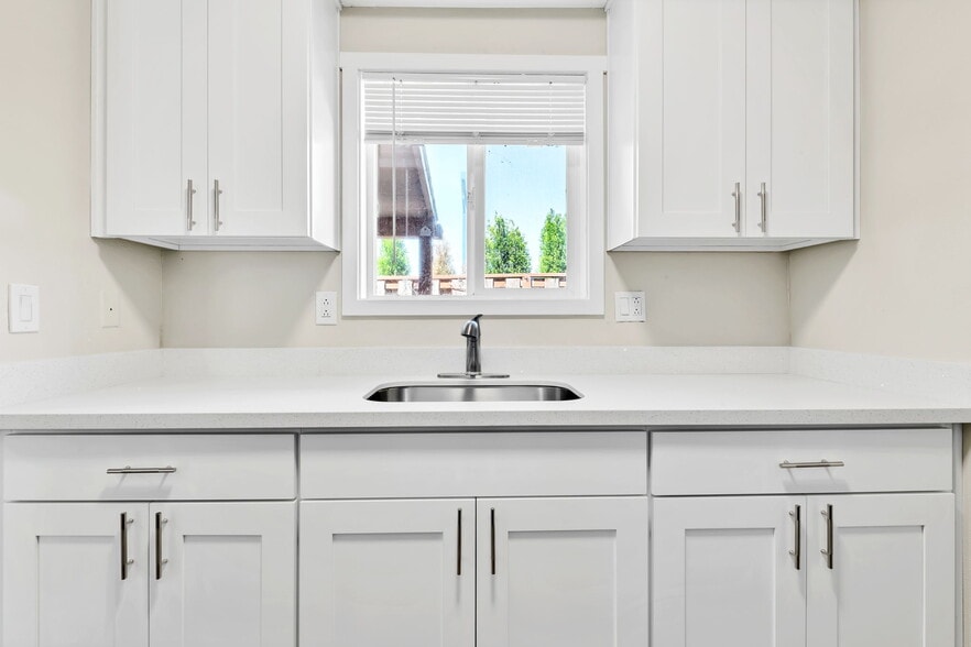 More Photos Of 522 N Adair St, Cornelius Apartments For Sale