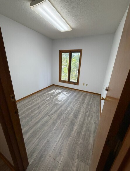 More Photos Of 7370 Hodgson Memorial Dr, Savannah Office For Sale