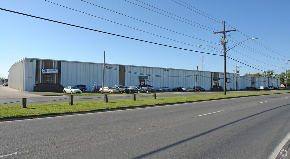 More Photos Of 5800 Jefferson Hwy, Jefferson Warehouse For Lease