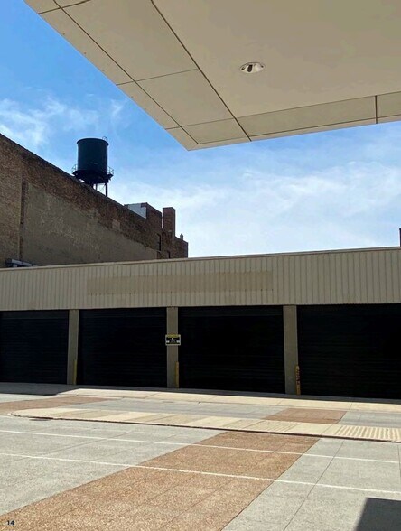 More Photos Of 2318-2326 S Indiana Ave, Chicago Warehouse For Sale