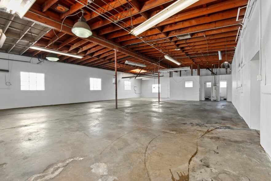 More Photos Of 11592 Anabel, Garden Grove Service For Sale