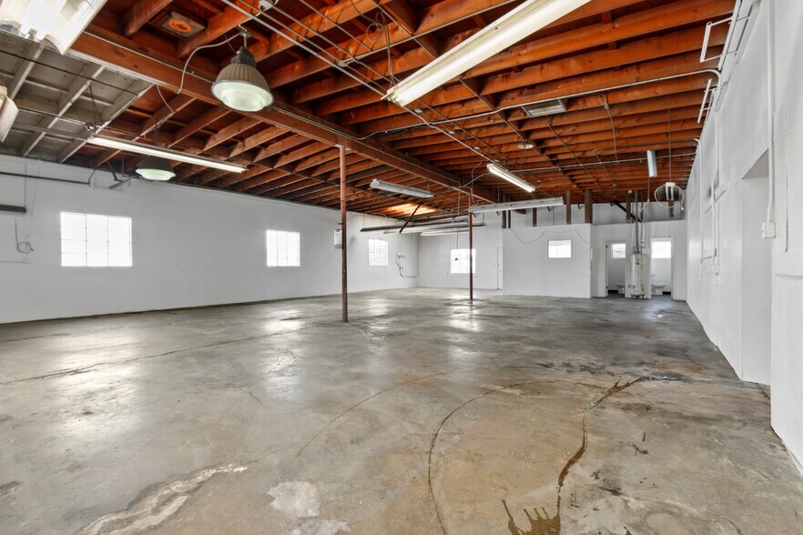 More Photos Of 11592 Anabel, Garden Grove Service For Sale