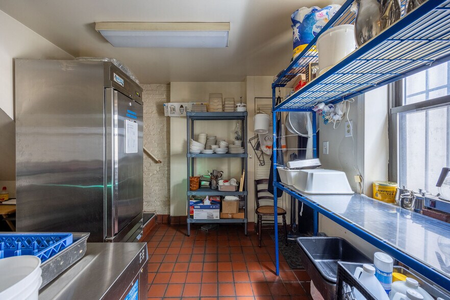More Photos Of 1712 Aliceanna St, Baltimore Restaurant For Sale
