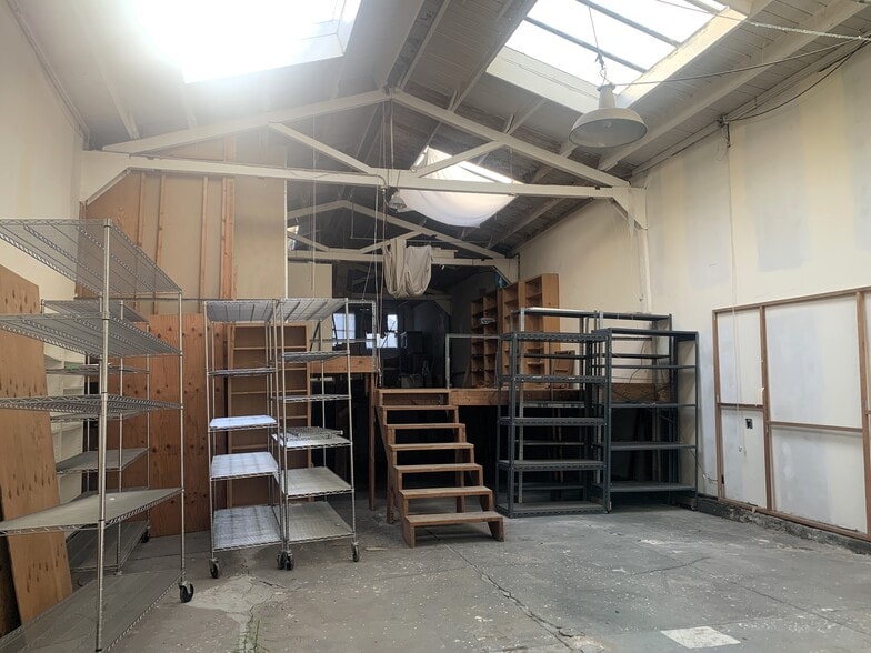 More Photos Of 258 Clara St, San Francisco Warehouse For Lease