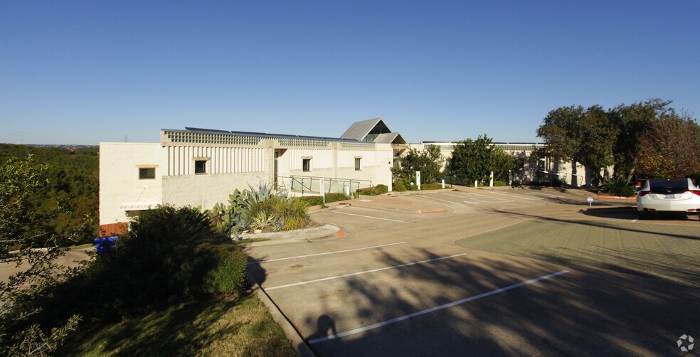 More Photos Of 8226 Bee Caves Rd, Austin Office For Sale