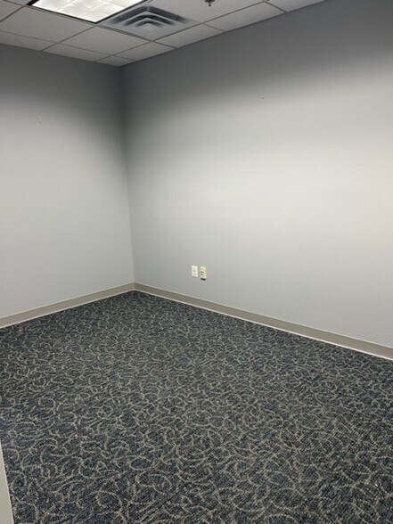 More Photos Of 101 Charles St, La Plata Medical For Lease