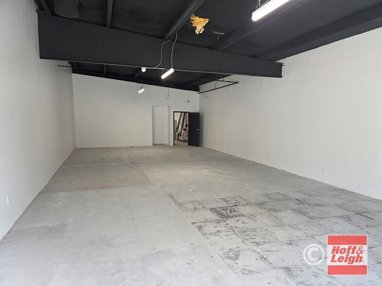 More Photos Of 123 N Union Blvd, Colorado Springs Warehouse For Sale