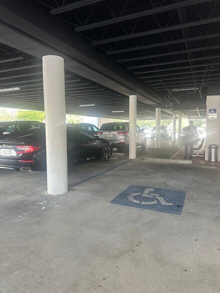 More Photos Of 4048 Evans Ave, Fort Myers Medical For Lease