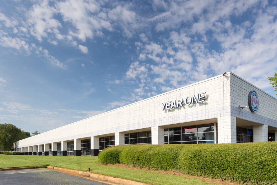More Photos Of 1001 Cherry Dr, Braselton Warehouse For Lease