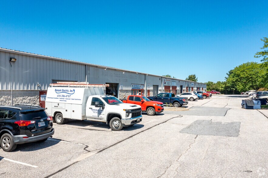 More Photos Of 150 Airport Dr, Westminster Warehouse For Lease