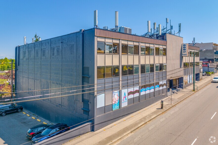More Photos Of 5506-5550 Fraser St, Vancouver Office For Lease