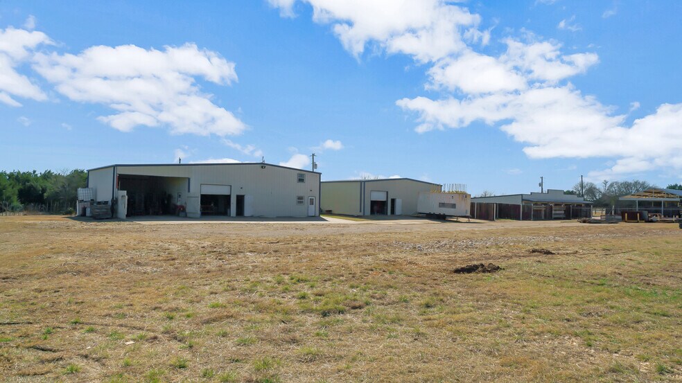 More Photos Of 5776 FM 933, Whitney Flex For Sale