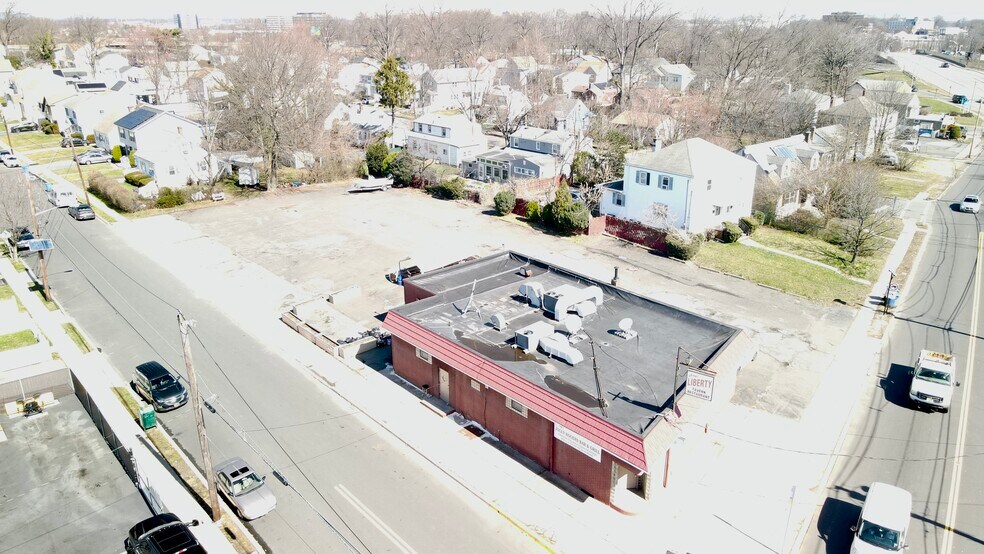 More Photos Of 633 King George Rd, Fords Restaurant For Sale