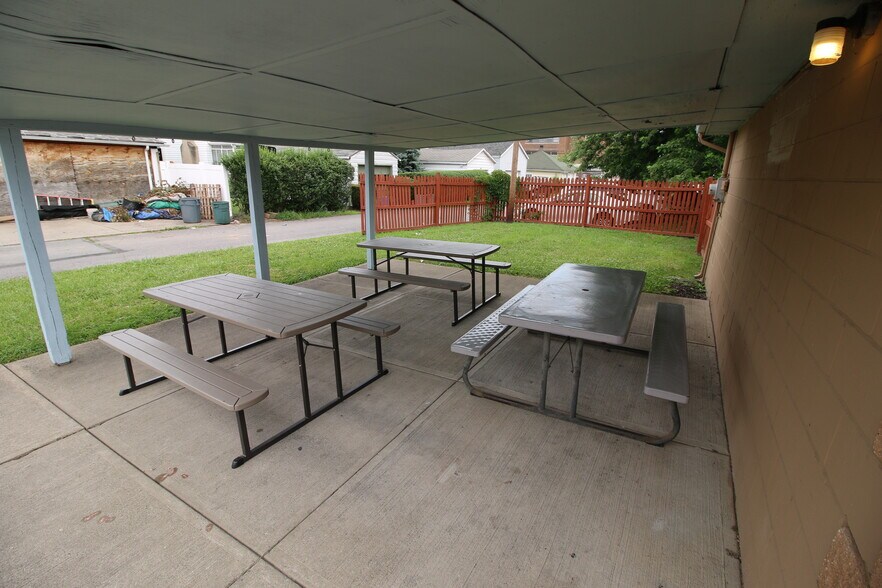 More Photos Of 426 Bartel St, Scranton Restaurant For Sale