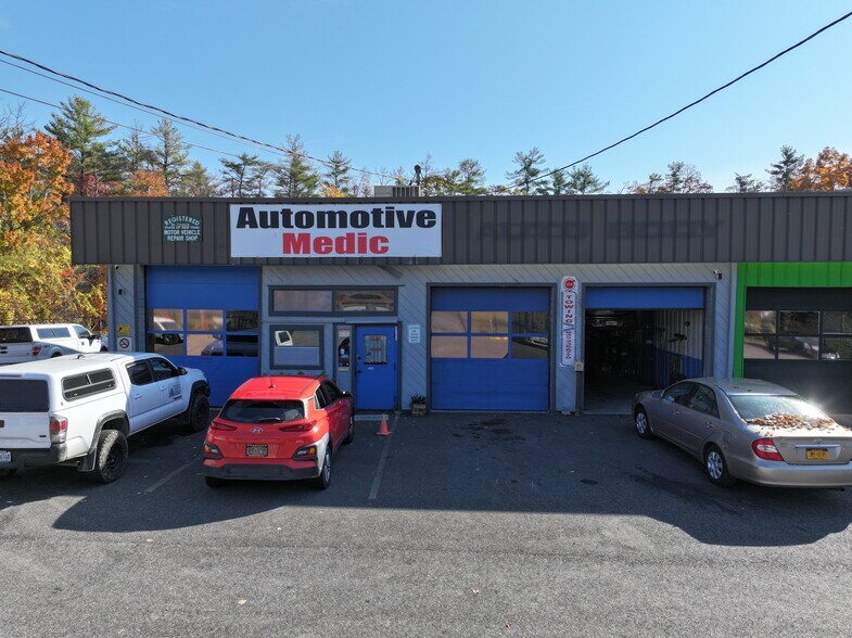 More Photos Of 2320 Route 9W, Saugerties Service For Lease