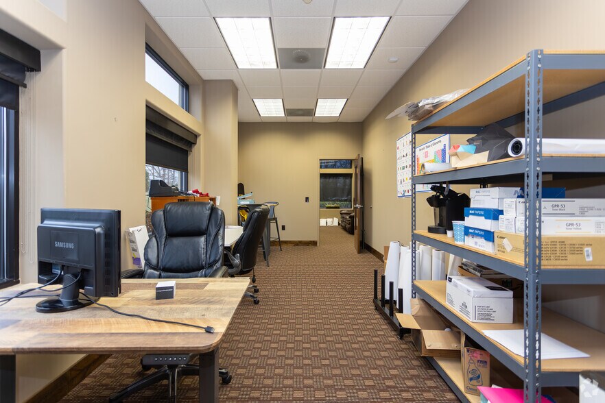 More Photos Of 165-167 River Park Rd, Mooresville Flex For Sale