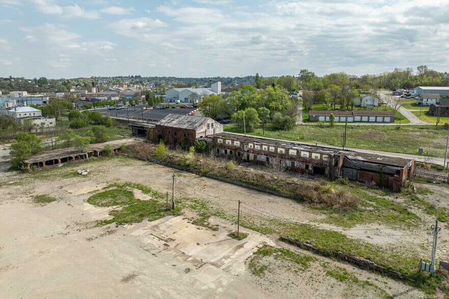 More Photos Of 1221 Green St, Washington Land For Lease