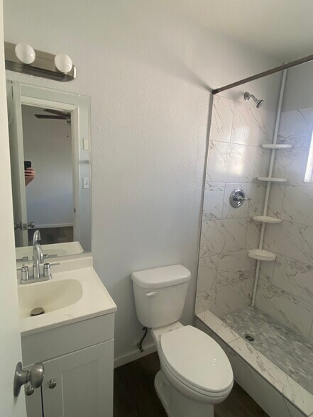 More Photos Of 9201 N 12th St, Phoenix Apartments For Sale