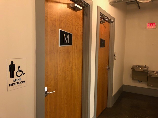 More Photos Of 624-626 New Bridge St, Jacksonville Storefront Retail Office For Sale