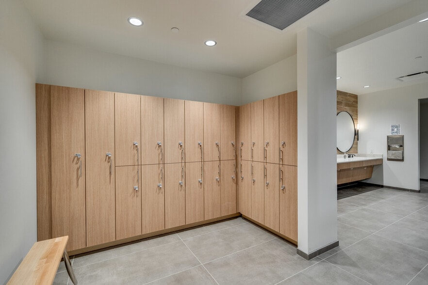 More Photos Of 26 Century Blvd, Nashville Office Residential For Lease