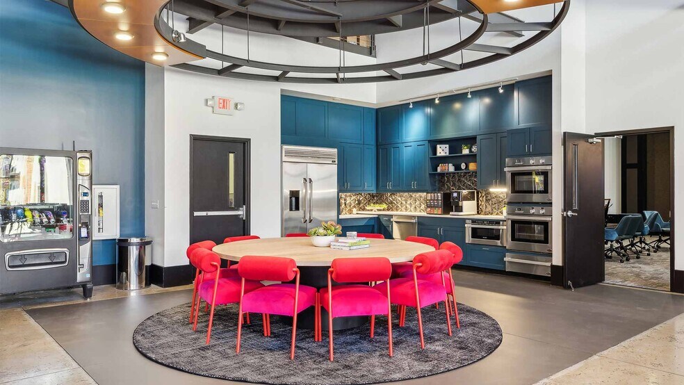 More Photos Of 2600 8th Ave S, Nashville Coworking Space