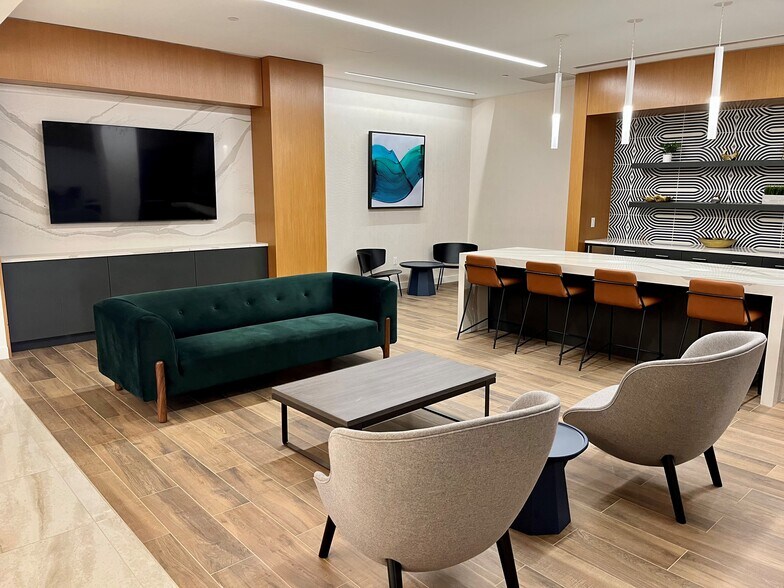 More Photos Of 1212 Corporate Dr, Irving Office For Lease