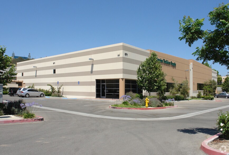 Primary Photo Of 671 Cochran St, Simi Valley Manufacturing For Sale