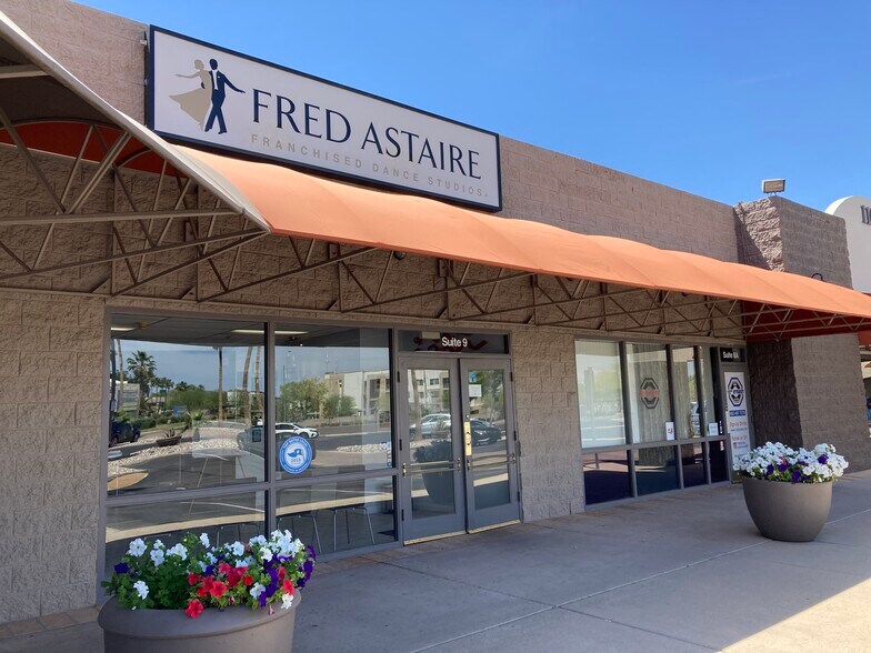 More Photos Of 1107 E Bell Rd, Phoenix Unknown For Lease