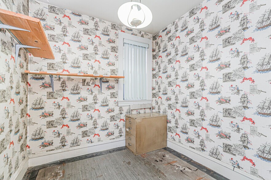 More Photos Of 257 New Dorp Ln, Staten Island Bank For Sale