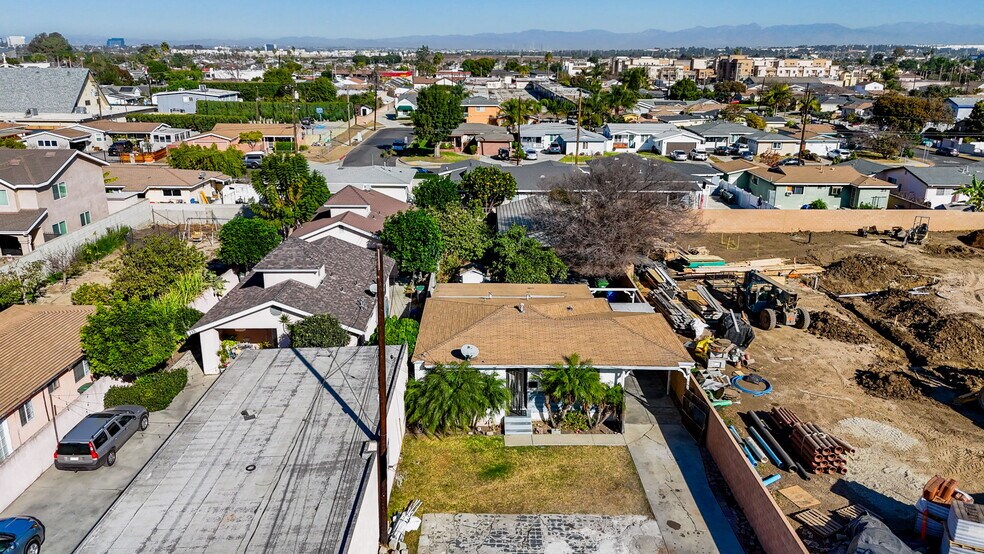 More Photos Of 339-341 E 220th St, Carson Multifamily For Sale