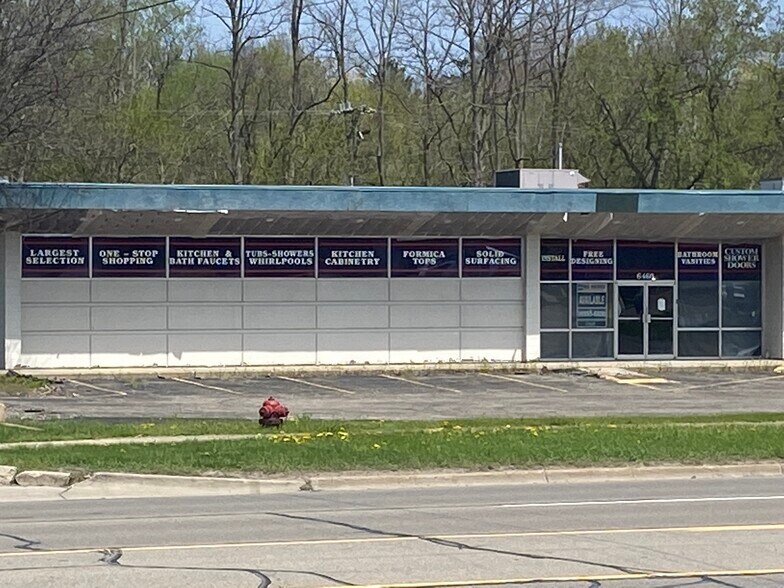 More Photos Of 6460 Dixie Hwy, Clarkston Freestanding For Lease