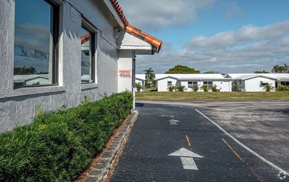 More Photos Of 1865 W Woolbright Rd, Boynton Beach Unknown For Lease