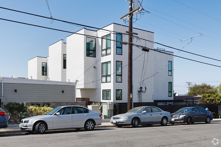 More Photos Of 5727 Lauretta St, San Diego Apartments For Sale