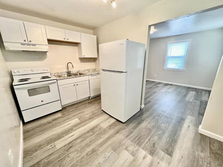 More Photos Of 3100 S Dumas Ln, Oklahoma City Apartments For Sale